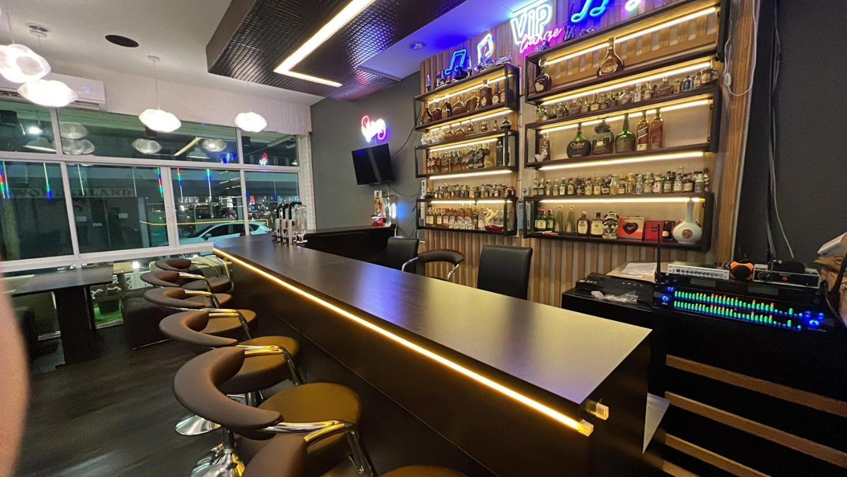 Alongkorn Hotel By Sb Samut Songkhram Exterior foto